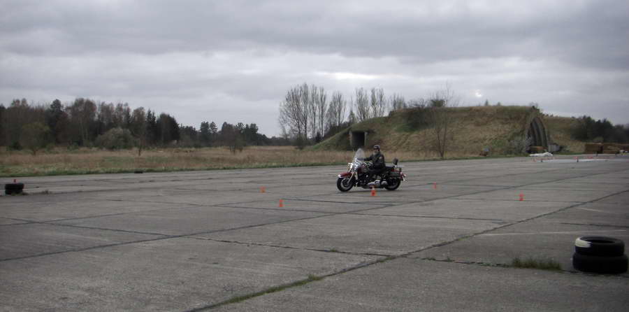 Fahrsicherheitstraining-Aprli-2008-30.jpg