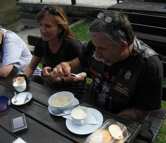 Faak-2011-028.JPG - saure Milch mit Pampe