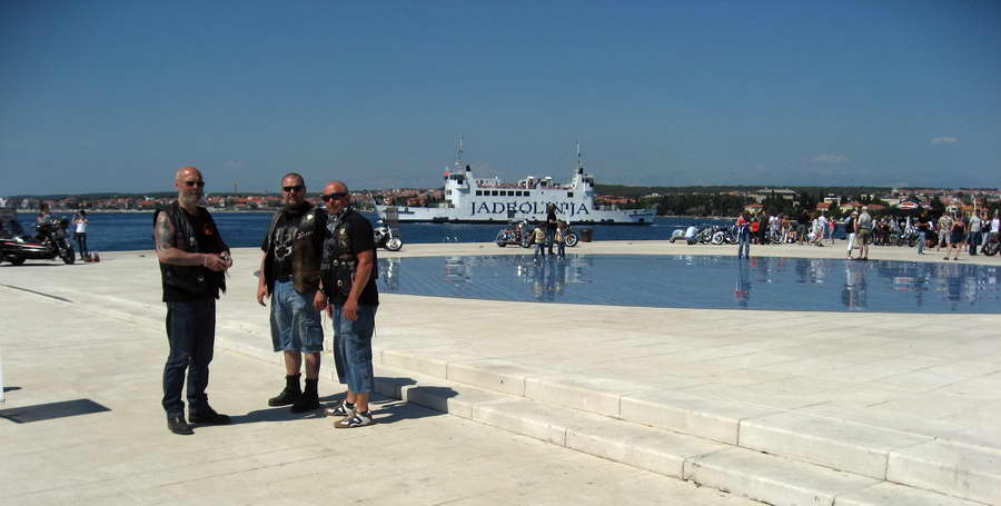 Kroatien-2011-029.jpg - Custom Bike Show am Hafen in Zadar