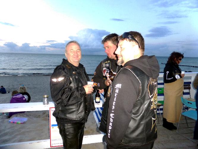 Kuebo-Party-2014-26.JPG - Party am Strand