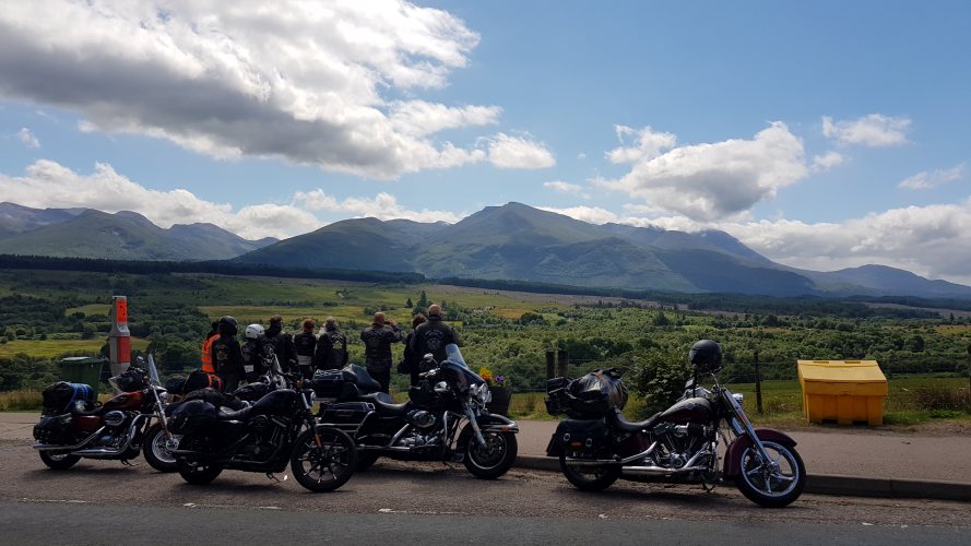 Schottland-2018-067.jpg - vorbei am Ben Nevis - mit einer Höhe von 1345 Metern der höchste Berg Schottlands und Großbritanniens.