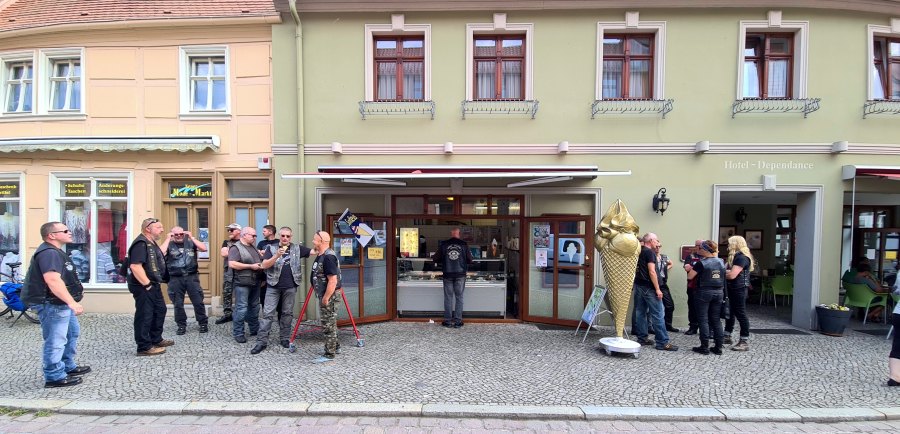 Ausfahrt und Versammlung mit Wahl-04.jpg