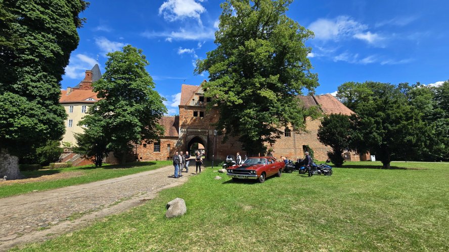 Tour zum Koenigsgrab bei Seddin-19.jpg