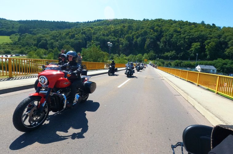 Harley-und-Wein-73.jpg