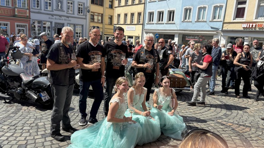 Harley-und-Wein-79.jpg
