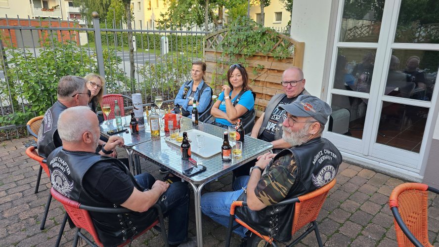 Harley-und-Wein-98.jpg